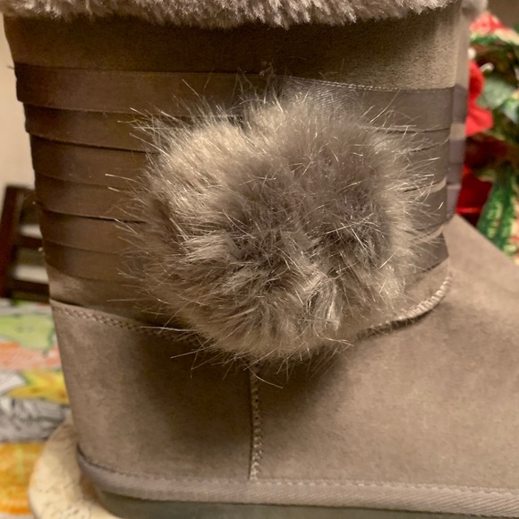 Ladies booties - Picture 6 of 6